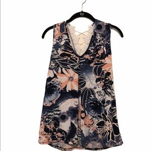 SJS sleeveless lace detail floral top Medium